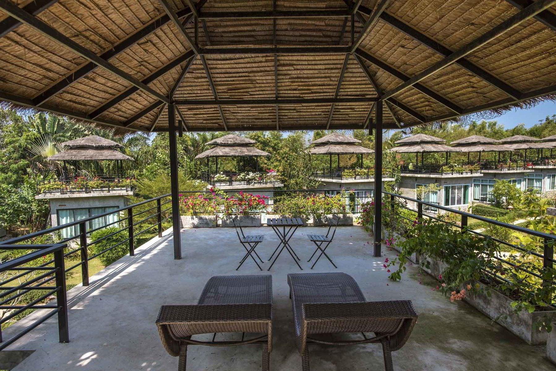 Ao Kao White Resort