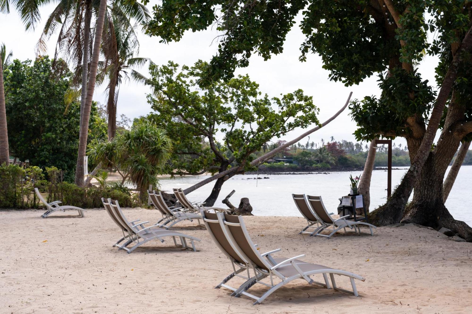Resort Ao Kao White